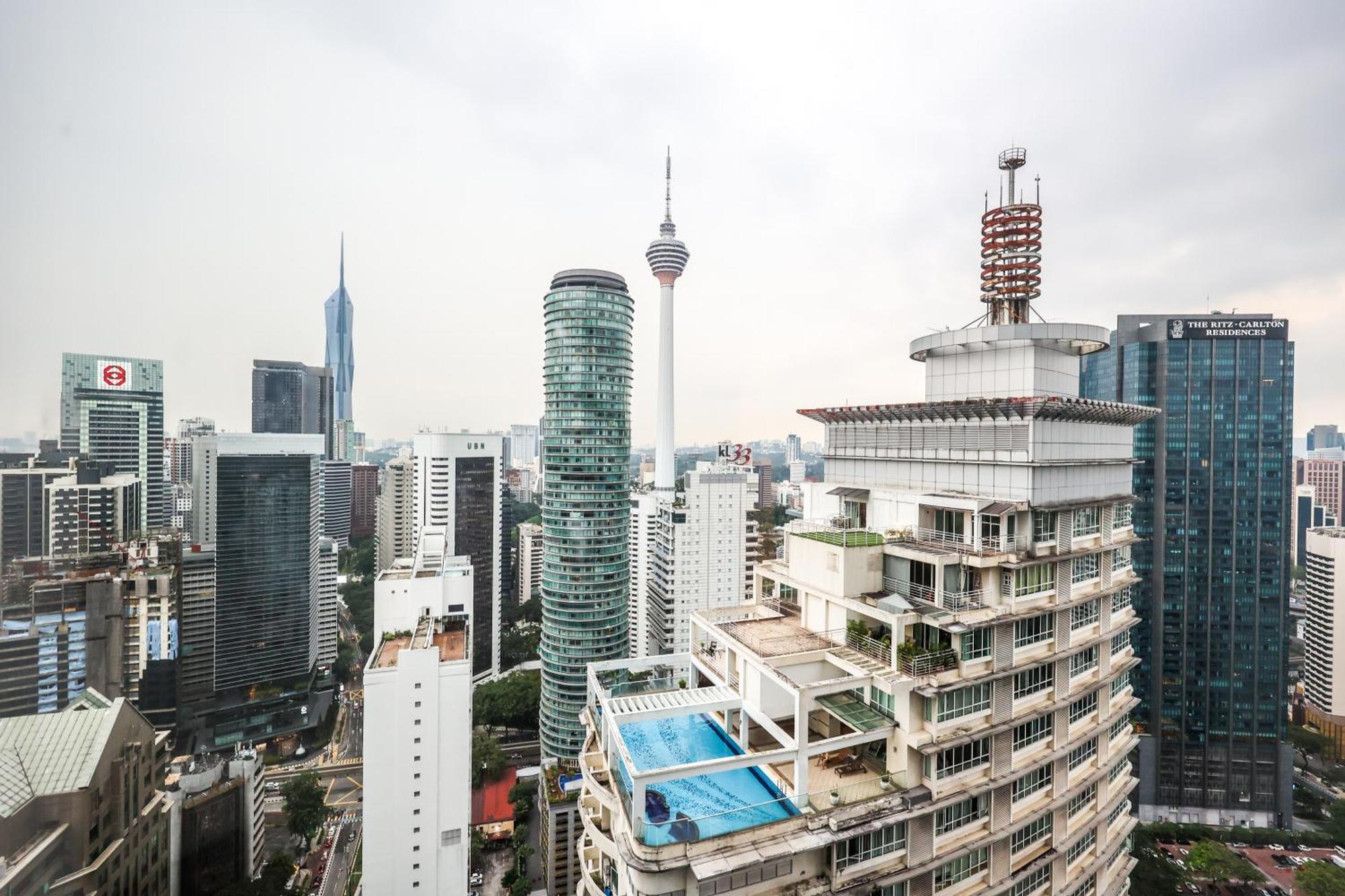 Calm Sojourn, Sky Suites Klcc Kuala Lumpur Exterior photo