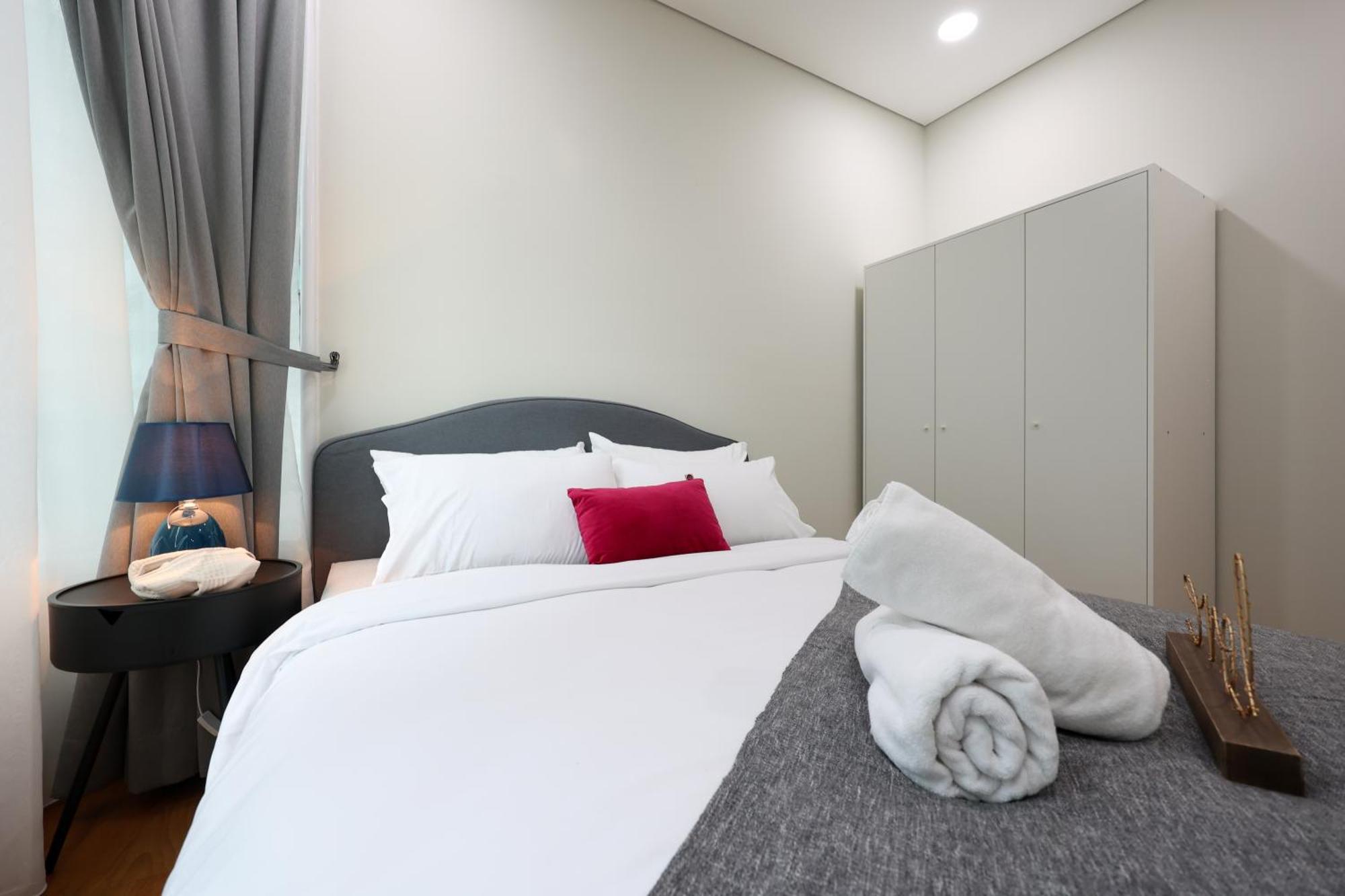 Calm Sojourn, Sky Suites Klcc Kuala Lumpur Exterior photo