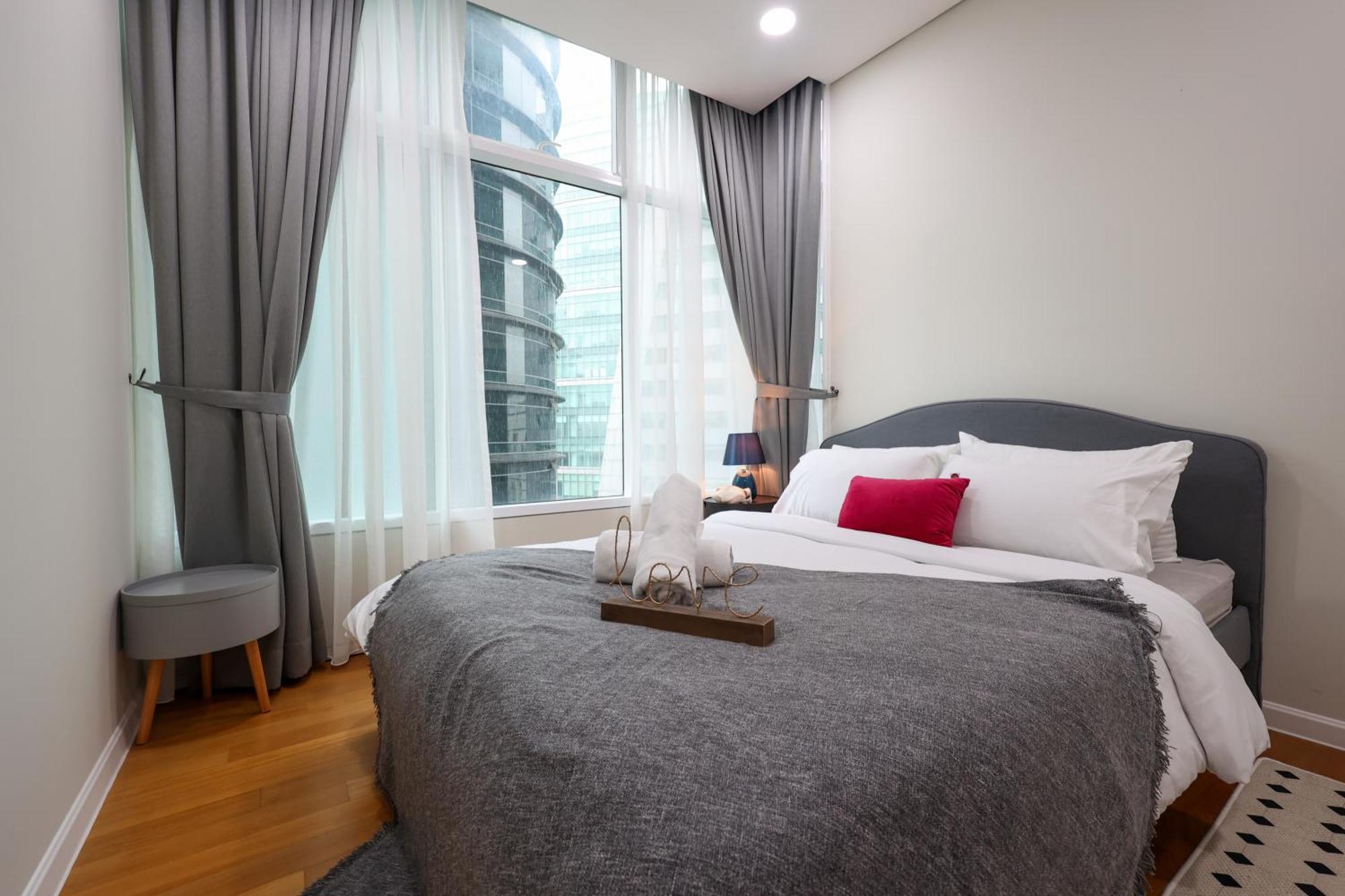 Calm Sojourn, Sky Suites Klcc Kuala Lumpur Exterior photo